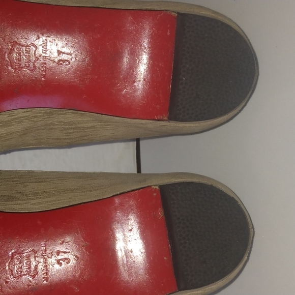 CHRISTIAN LOUBUTIN - Picture 7 of 12